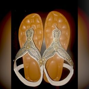 Women’s sandals size 9